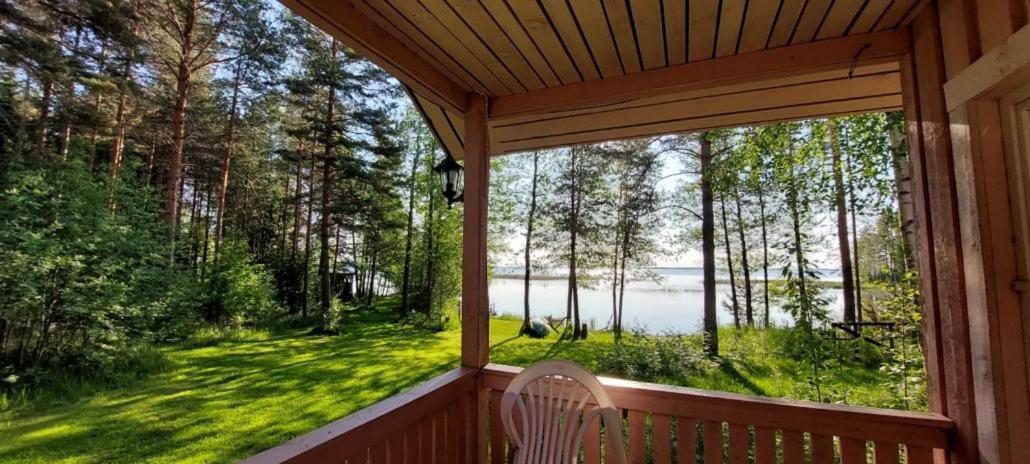 Pulla Karvisen Maatilamatkailussa Ruokola Buitenkant foto
